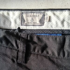 Volcom Men's black size 38 Charcoal Chinos